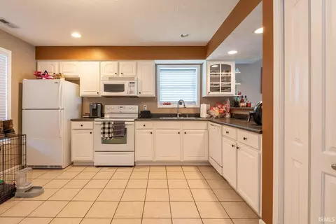 2782 E Bressingham Way, Bloomington, IN 47401 photo 8