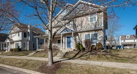 2782 E Bressingham Way, Bloomington, IN 47401 photo 2