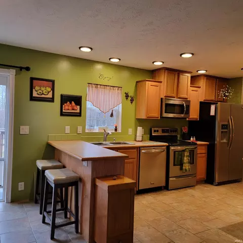 Kitchen - 1055 S 750 E, Lagrange, IN 46761 photo 1 of 4
