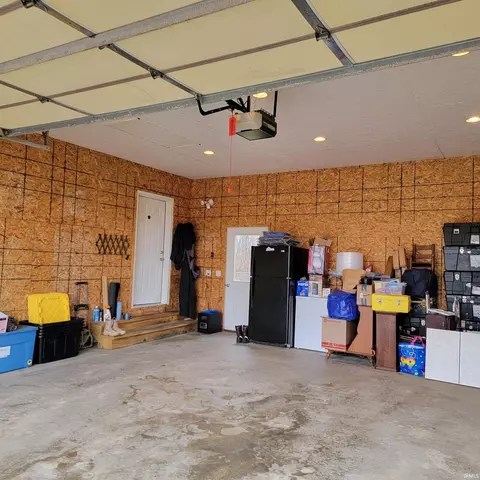 Exterior - 1055 S 750 E, Lagrange, IN 46761 photo 4 of 7