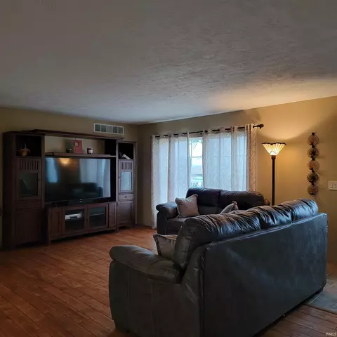 Living - 1055 S 750 E, Lagrange, IN 46761 photo 3 of 3