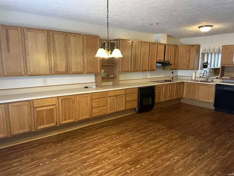 934 E Buckingham Dr, Bloomington, IN 47401 photo 5