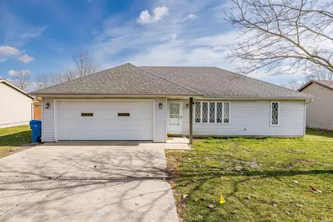 402 Terry Ln, Hamilton, IN 46742 photo 1