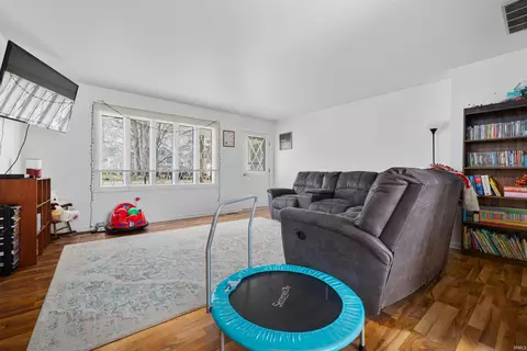 402 Terry Ln, Hamilton, IN 46742 photo 9