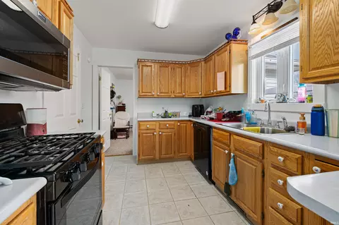 402 Terry Ln, Hamilton, IN 46742 photo 5