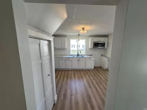 1206 W Warren St, Mitchell, IN 47446 photo 8
