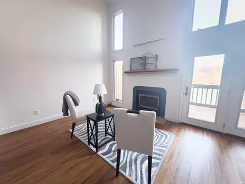 Living - 4014 Eagle Bay Dr, Bloomington, IN 47401 photo 1 of 2