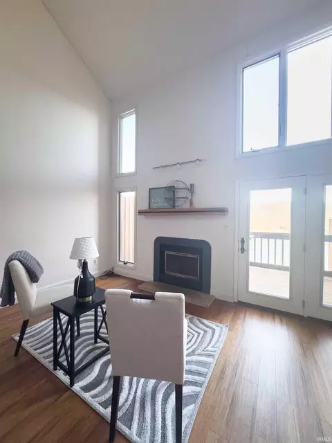 Living - 4014 Eagle Bay Dr, Bloomington, IN 47401 photo 2 of 2
