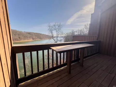 Exterior - 4014 Eagle Bay Dr, Bloomington, IN 47401 photo 1 of 8
