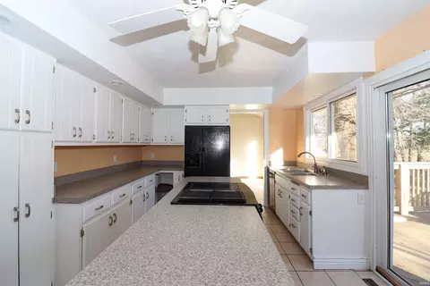16716 Hampton Dr, Granger, IN 46530 photo 10