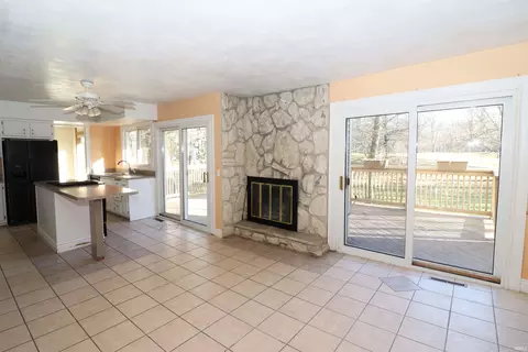 16716 Hampton Dr, Granger, IN 46530 photo 14