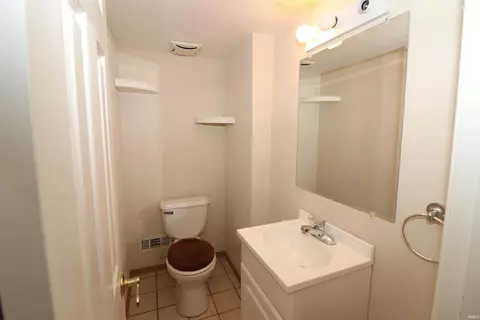 16716 Hampton Dr, Granger, IN 46530 photo 34
