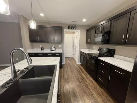 12408 Hackamore Dr, Grabill, IN 46741 photo 6