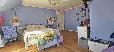 Bedroom - 320 E 5th St, Mount Carmel, IL 62863 photo 7 of 8