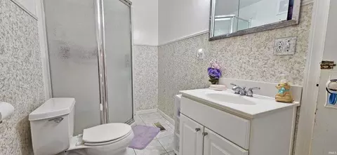 Bath - 320 E 5th St, Mount Carmel, IL 62863 photo 3 of 5