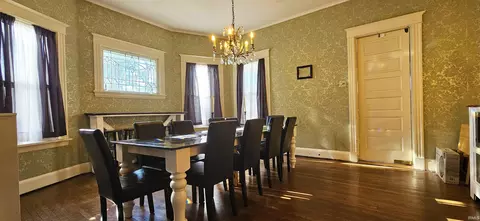 Dining - 320 E 5th St, Mount Carmel, IL 62863 photo 2 of 3