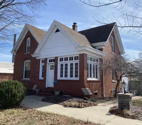 415 E 7th St, Jasper, IN 47546 photo 1