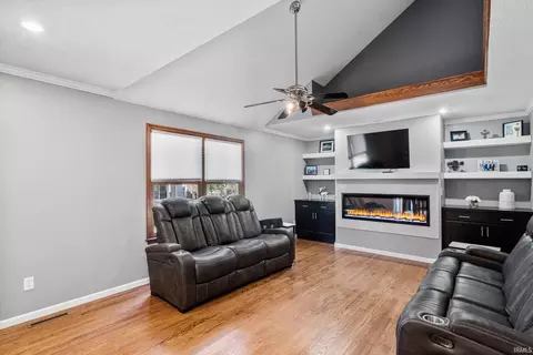 Living - 50819 Pine Meadows Ct, Granger, IN 46530 photo 3 of 5
