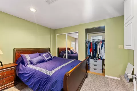 Bedroom - 413 E Pickwick Dr, Syracuse, IN 46567 photo 1 of 3