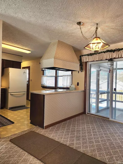 320 Forest View Dr, Bedford, IN 47421 photo 9