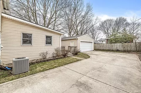 719 E 3rd St, Mishawaka, IN 46544 photo 23