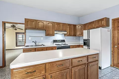 719 E 3rd St, Mishawaka, IN 46544 photo 13