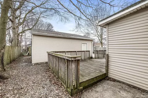 719 E 3rd St, Mishawaka, IN 46544 photo 26