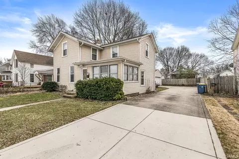 719 E 3rd St, Mishawaka, IN 46544 photo 2