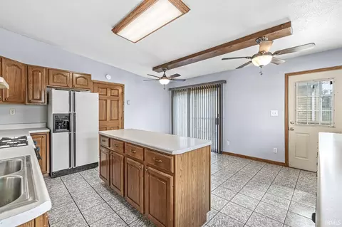 719 E 3rd St, Mishawaka, IN 46544 photo 9