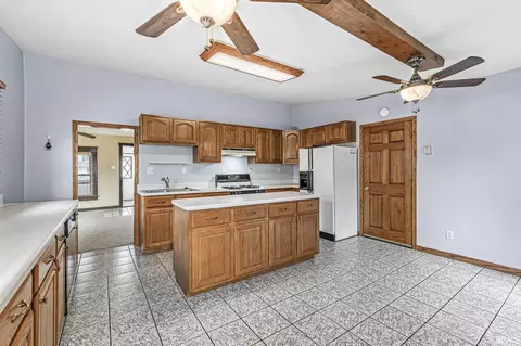 719 E 3rd St, Mishawaka, IN 46544 photo 10