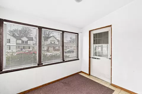 719 E 3rd St, Mishawaka, IN 46544 photo 3