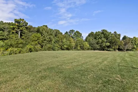 Farmington Road, Gas City, IN 46933