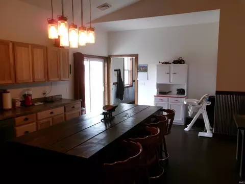 Dining - 2209 N 300 E, Peru, IN 46970 photo 2 of 2