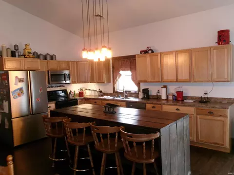 Kitchen - 2209 N 300 E, Peru, IN 46970 photo 2 of 2
