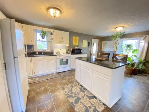 Kitchen - 93 Kelso Rd, Mitchell, IN 47446 photo 1 of 5