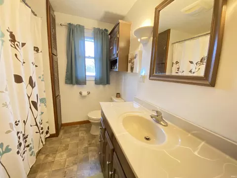 Bath - 93 Kelso Rd, Mitchell, IN 47446 photo 1 of 1
