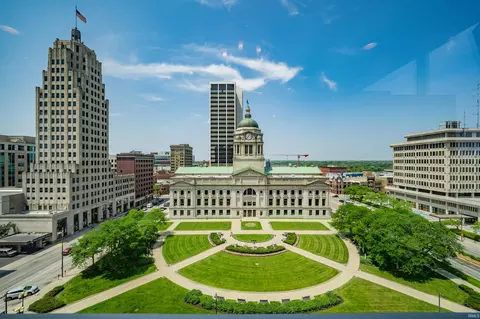 203 E Berry St #901, Fort Wayne, IN 46802