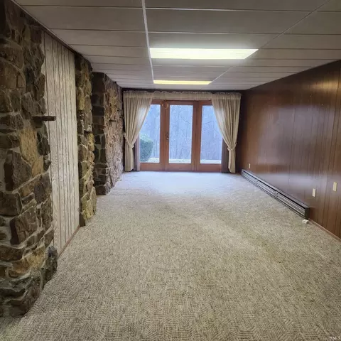 693 Forest Dr, Bloomfield, IN 47424 photo 9