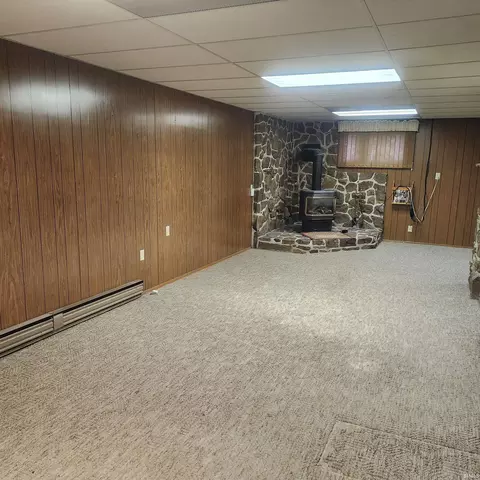 693 Forest Dr, Bloomfield, IN 47424 photo 6