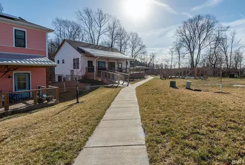 1304 E Short St, Bloomington, IN 47401 photo 4