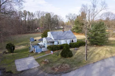 16699 Barton St, Granger, IN 46530 photo 2