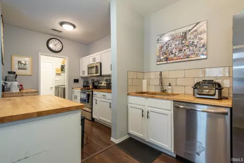 723 E Bayberry Ct, Bloomington, IN 47401 photo 9