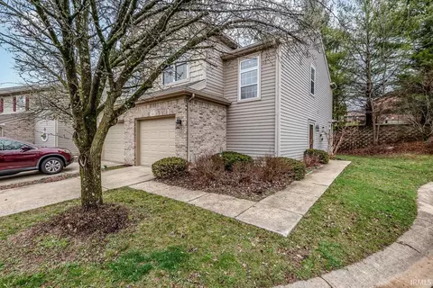 723 E Bayberry Ct, Bloomington, IN 47401 photo 2