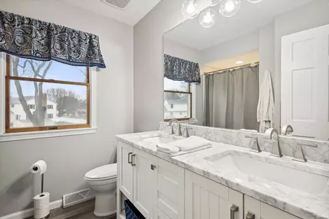 Bath - 12439 Frontier Ct, Granger, IN 46530 photo 3 of 3