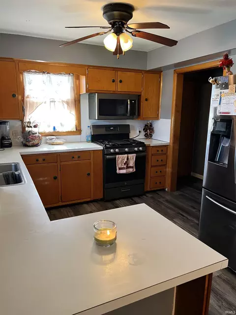1611 E 3rd Ave, Jasper, IN 47546 photo 5