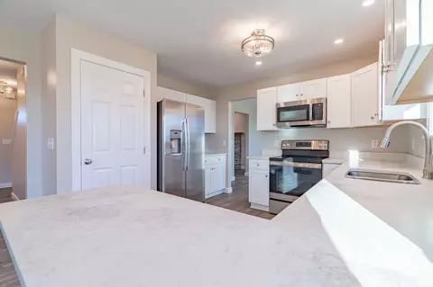 Bedroom - 4212 E 200 S, Markle, IN 46770 photo 1 of 1