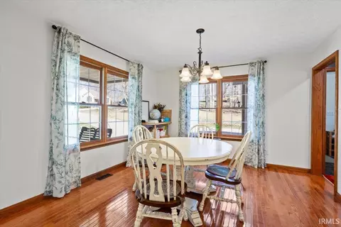 438 Smiths Rd, Mitchell, IN 47446 photo 4
