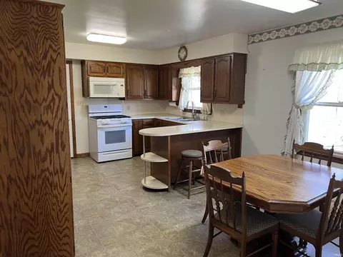 1176 W 36th St, Jasper, IN 47546 photo 3