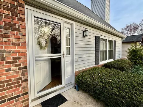 673 E Heather Dr, Bloomington, IN 47401 photo 3