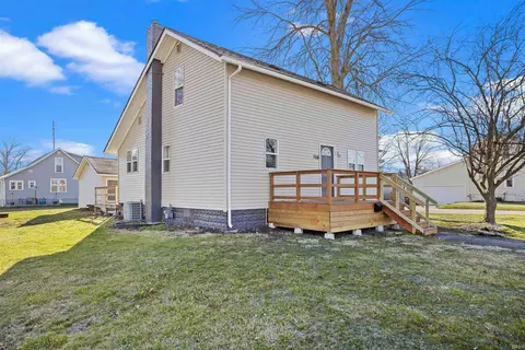 708 S Cedar St, Auburn, IN 46706 photo 3